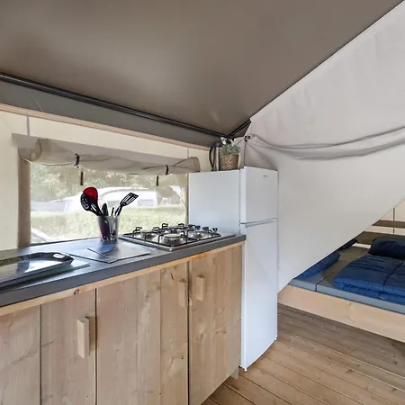 Easyatent Safari Tent Zelena Laguna منتزه العطل بوريتش