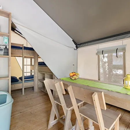 منتزه العطل Easyatent Safari Tent Zelena Laguna بوريتش