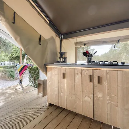 Easyatent Safari Tent Zelena Laguna 4* بوريتش